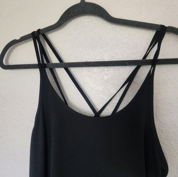 Women's ideology performance tank size large - Picture 2 of 7